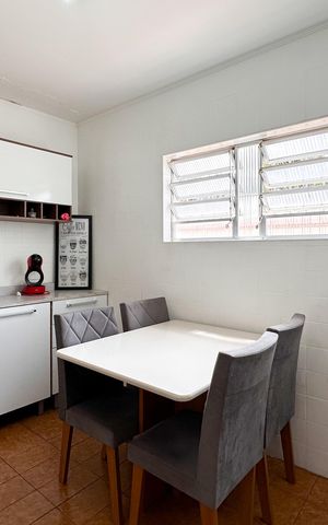 Casa à venda com 116m², 2 quartos e 2 vagas Casa à venda com 116m², 2 quartos e 2 vagasCozinha