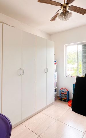 Casa à venda com 116m², 2 quartos e 2 vagas Casa à venda com 116m², 2 quartos e 2 vagasQuarto 1