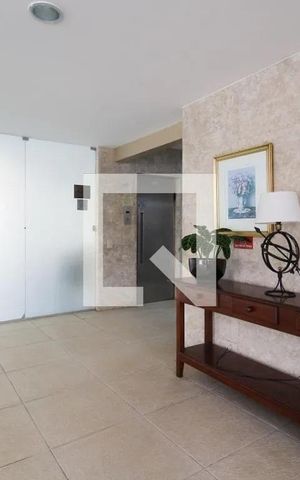 Apartamento à venda com 98m², 2 quartos e 1 vaga Apartamento à venda com 98m², 2 quartos e 1 vagaÁrea comum