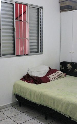 Casa à venda com 200m², 3 quartos e 2 vagasQuarto 2