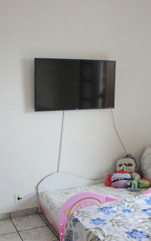Casa à venda com 200m², 3 quartos e 2 vagasSuíte