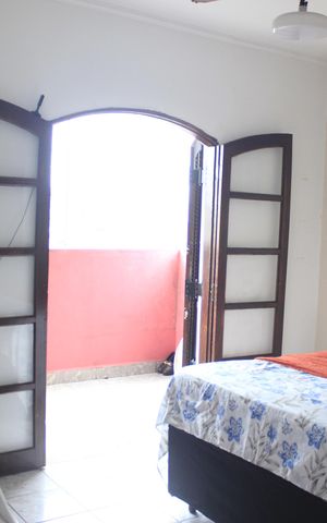 Casa à venda com 200m², 3 quartos e 2 vagasSuíte