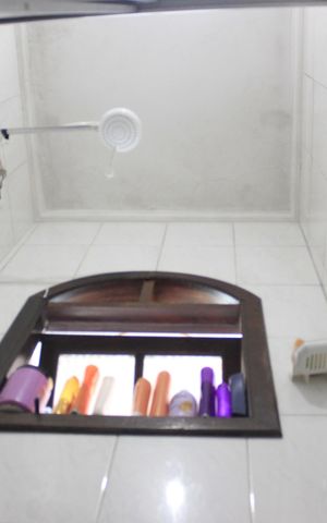 Casa à venda com 200m², 3 quartos e 2 vagasBanheiro da Suíte