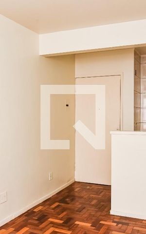 Apartamento à venda com 31m², 1 quarto e sem vaga Apartamento à venda com 31m², 1 quarto e sem vagaSala