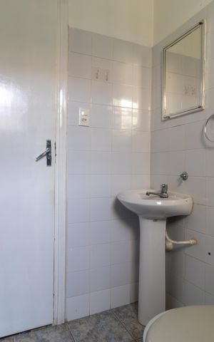 Casa para alugar com 154m², 4 quartos e 1 vaga Casa para alugar com 154m², 4 quartos e 1 vagaBanheiro da Suíte 01