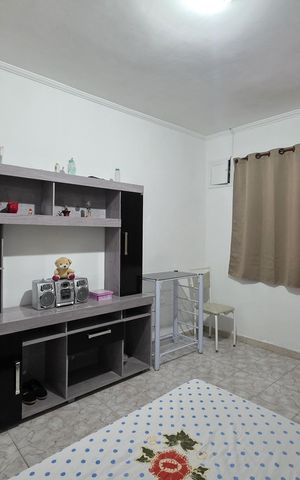 Casa à venda com 150m², 2 quartos e 1 vaga