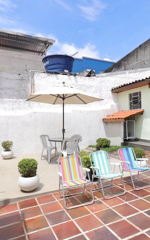 Casa à venda com 250m², 3 quartos e 3 vagasQuintal