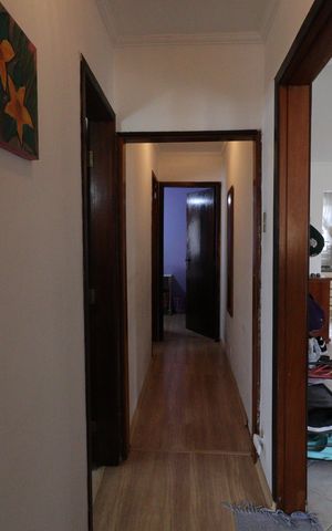Casa à venda com 250m², 3 quartos e 3 vagasCorredor