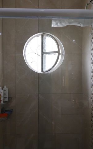 Casa à venda com 250m², 3 quartos e 3 vagasBanheiro da Suíte