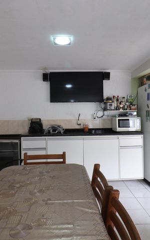 Casa à venda com 250m², 3 quartos e 3 vagasÁrea gourmet