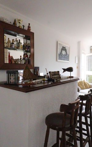 Casa à venda com 250m², 3 quartos e 3 vagasBar
