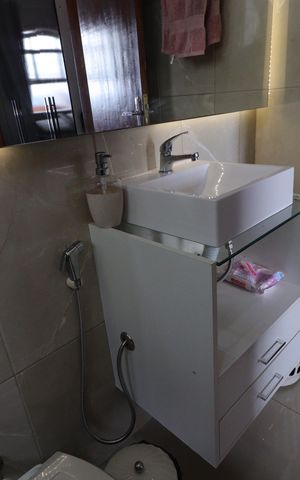 Casa à venda com 250m², 3 quartos e 3 vagasBanheiro da Suíte