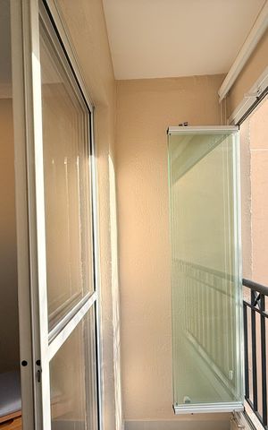 Apartamento para alugar com 50m², 2 quartos e 1 vaga Apartamento para alugar com 50m², 2 quartos e 1 vagaVaranda