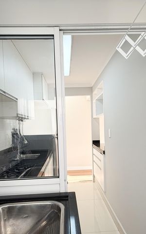 Apartamento para alugar com 50m², 2 quartos e 1 vaga Apartamento para alugar com 50m², 2 quartos e 1 vagaCozinha e Área de Serviço