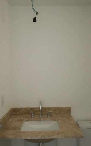 Apartamento à venda com 94m², 2 quartos e 2 vagas Apartamento à venda com 94m², 2 quartos e 2 vagasBanheiro Suíte 2