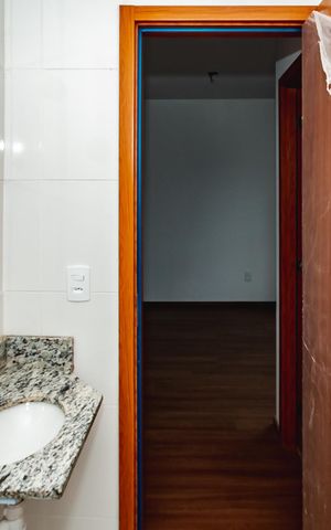 Apartamento à venda com 49m², 2 quartos e 1 vagaBanheiro Social