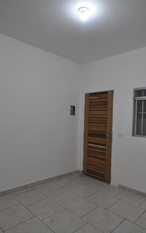 Casa para alugar com 44m², 1 quarto e sem vagaSala