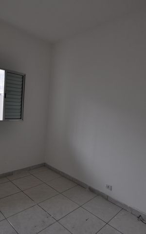 Casa para alugar com 44m², 1 quarto e sem vagaQuarto 