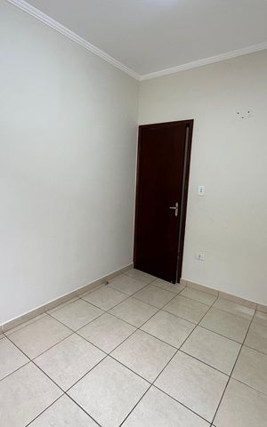 Casa para alugar com 82m², 3 quartos e 1 vagaQuarto 1