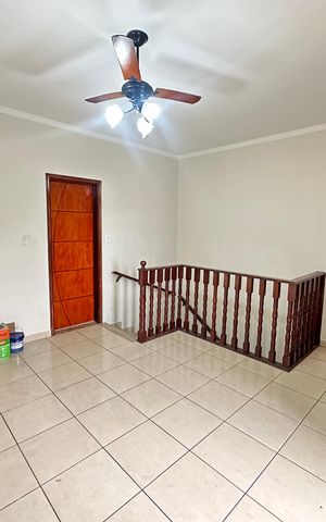 Casa para alugar com 82m², 3 quartos e 1 vagaSala