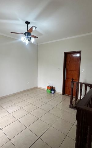 Casa para alugar com 82m², 3 quartos e 1 vagaSala