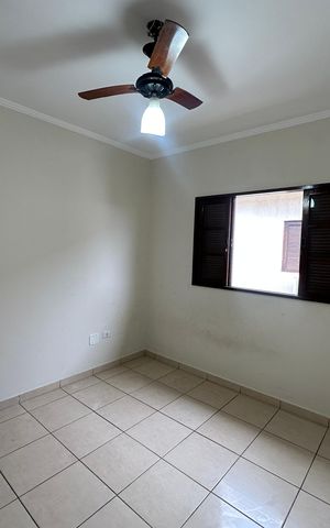 Casa para alugar com 82m², 3 quartos e 1 vagaQuarto 1