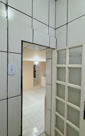 Casa para alugar com 45m², 1 quarto e sem vaga Casa para alugar com 45m², 1 quarto e sem vagaBanheiro