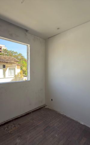 Casa de condomínio à venda com 250m², 4 quartos e 3 vagas Casa de condomínio à venda com 250m², 4 quartos e 3 vagasEscritório