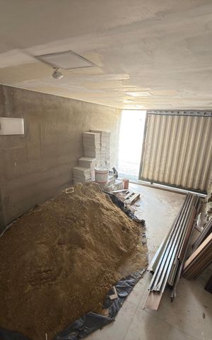Casa de condomínio à venda com 250m², 4 quartos e 3 vagas Casa de condomínio à venda com 250m², 4 quartos e 3 vagasGaragem