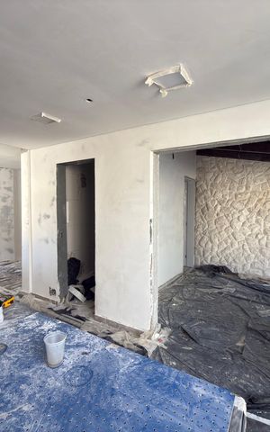 Casa de condomínio à venda com 250m², 4 quartos e 3 vagas Casa de condomínio à venda com 250m², 4 quartos e 3 vagasÁrea de Serviço
