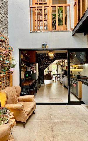 Casa para alugar com 140m², 2 quartos e 1 vaga Casa para alugar com 140m², 2 quartos e 1 vagaJardim interno