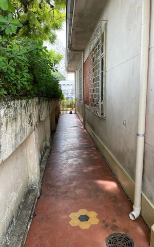 Casa à venda com 319m², 3 quartos e 1 vaga Casa à venda com 319m², 3 quartos e 1 vagaÁrea externa