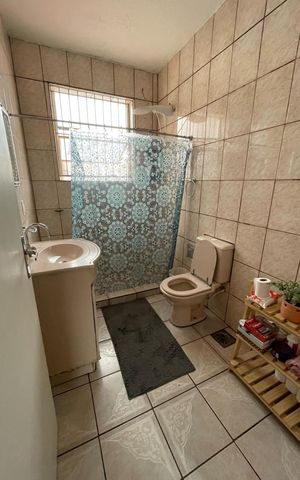 Casa à venda com 319m², 3 quartos e 1 vaga Casa à venda com 319m², 3 quartos e 1 vagaBanheiro
