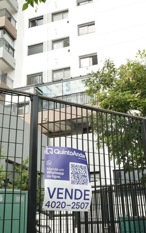 Apartamento para alugar com 63m², 2 quartos e 1 vaga Apartamento para alugar com 63m², 2 quartos e 1 vagaPlaca