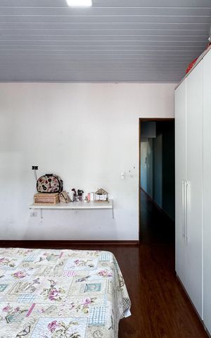 Casa à venda com 249m², 5 quartos e 2 vagasSuíte - Casa 3