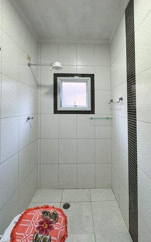 Casa à venda com 249m², 5 quartos e 2 vagasBanheiro Social - Casa 2