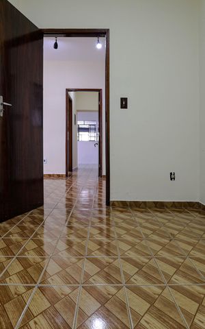 Casa para alugar com 250m², 4 quartos e 2 vagas Casa para alugar com 250m², 4 quartos e 2 vagasQuarto 1