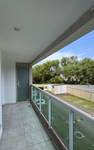 Apartamento à venda com 85m², 3 quartos e 1 vaga Apartamento à venda com 85m², 3 quartos e 1 vagaVaranda