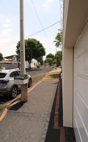 Casa para alugar com 230m², 4 quartos e 5 vagasPlaquinha
