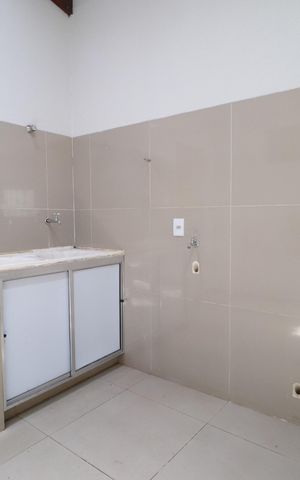 Casa para alugar com 230m², 4 quartos e 5 vagasÁrea de Serviço