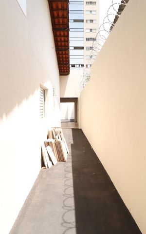 Casa para alugar com 230m², 4 quartos e 5 vagasÁrea de Serviço