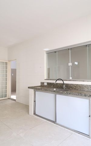 Casa para alugar com 230m², 4 quartos e 5 vagasCozinha