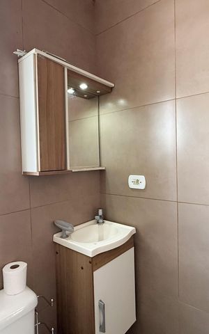 Casa para alugar com 90m², 3 quartos e 1 vaga Casa para alugar com 90m², 3 quartos e 1 vagaBanheiro