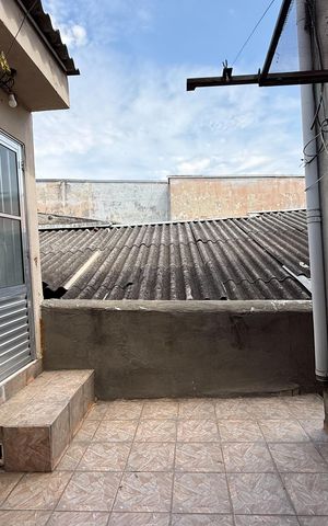 Casa para alugar com 90m², 3 quartos e 1 vaga Casa para alugar com 90m², 3 quartos e 1 vagaÁrea de Serviço