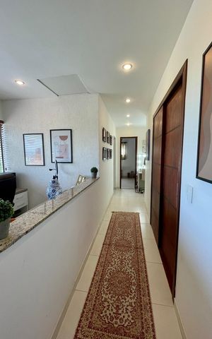 Apartamento à venda com 492m², 4 quartos e 3 vagas Apartamento à venda com 492m², 4 quartos e 3 vagasCorredor