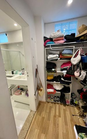 Apartamento à venda com 492m², 4 quartos e 3 vagas Apartamento à venda com 492m², 4 quartos e 3 vagasCloset 3