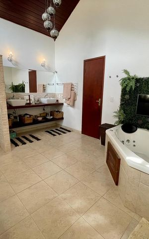 Apartamento à venda com 492m², 4 quartos e 3 vagas Apartamento à venda com 492m², 4 quartos e 3 vagasBanheiro 1