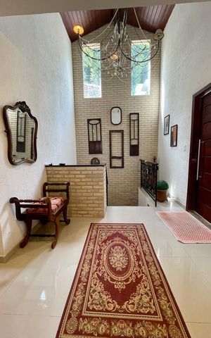 Apartamento à venda com 492m², 4 quartos e 3 vagas Apartamento à venda com 492m², 4 quartos e 3 vagasSala