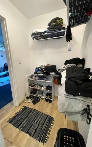 Apartamento à venda com 492m², 4 quartos e 3 vagas Apartamento à venda com 492m², 4 quartos e 3 vagasCloset 1