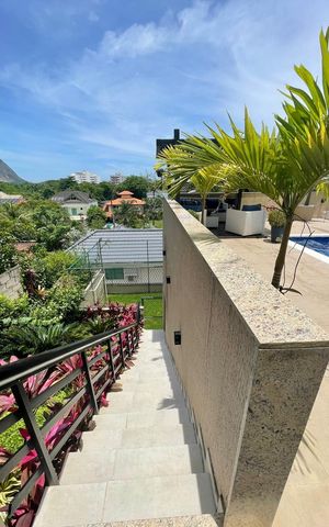 Apartamento à venda com 492m², 4 quartos e 3 vagas Apartamento à venda com 492m², 4 quartos e 3 vagasÁrea externa